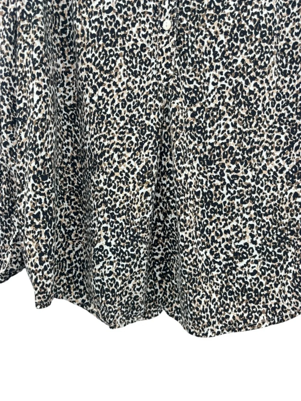 Old Navy Women’s Leopard Popover Open Neck Blouse - Black & Cream in Petite XL - Picture 6 of 13